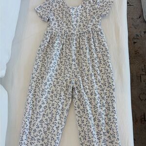 Ollie Jay NWOT Girls Cotton Stretch Romper Blue Floral, size 6
